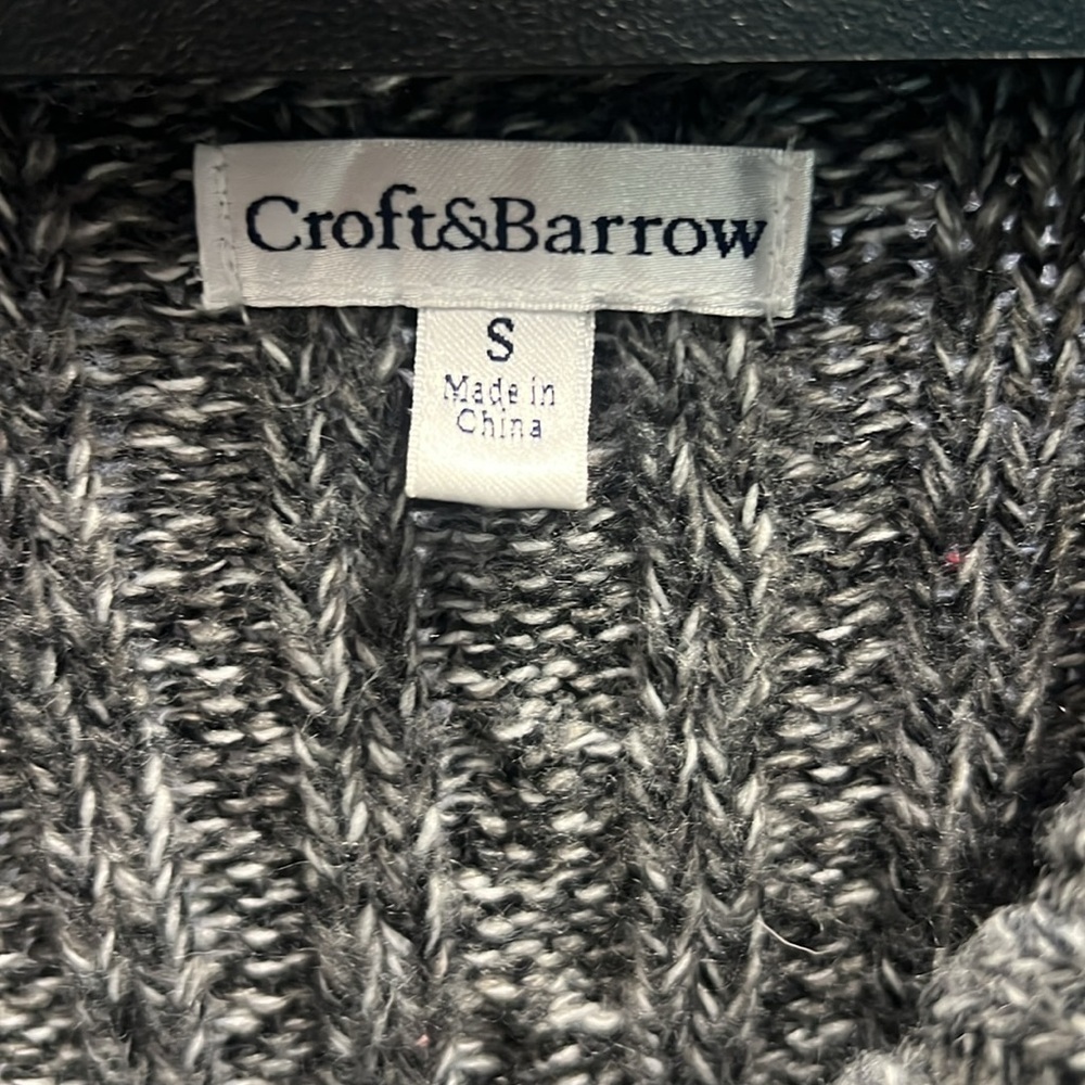 Crofton Borrow Size Small Three Button Sweater Kn… - image 2